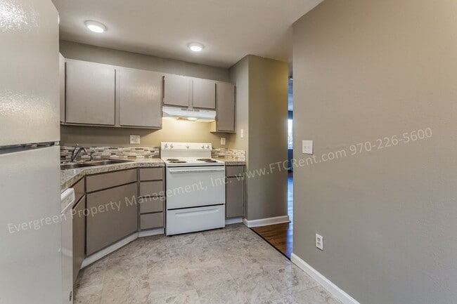 Building Photo - 3023 Denver St