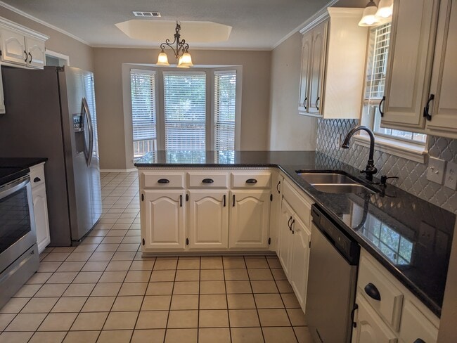 Kitchen 1 - 3513 Glen Flora Way