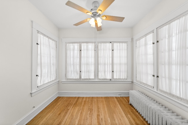 Foto del edificio - 14308 Superior Rd