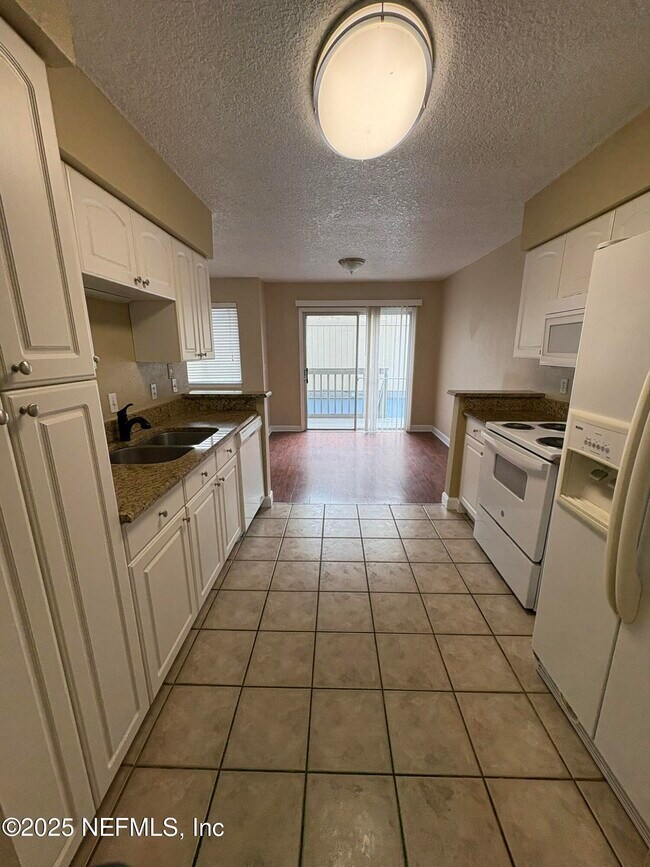 Foto del edificio - 1800 Park Ave