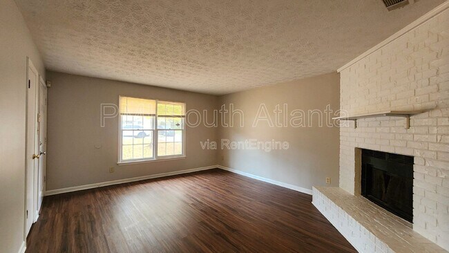 Foto del edificio - 634 Morton Ct