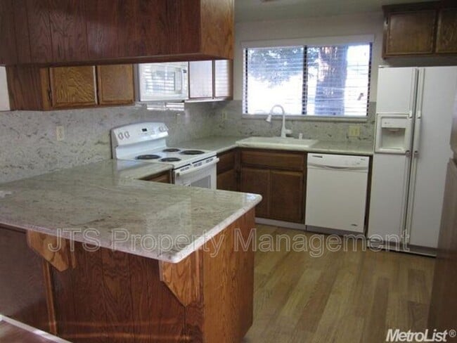 Photo - 31 Yuba River Cir House