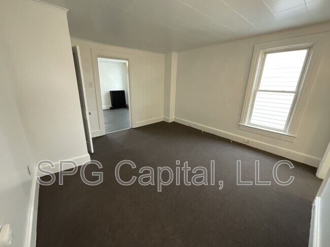 Foto del edificio - 932 W Princess St