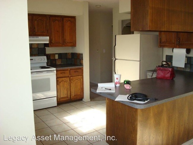 Building Photo - 3 br, 2 bath House - 2144 East Magnolia Drive