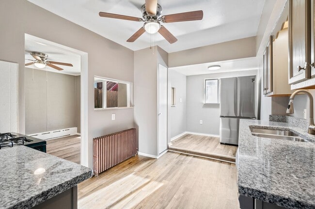 Photo - Updated 3 bedroom in Elliot Minutes from the West End Overlook! House