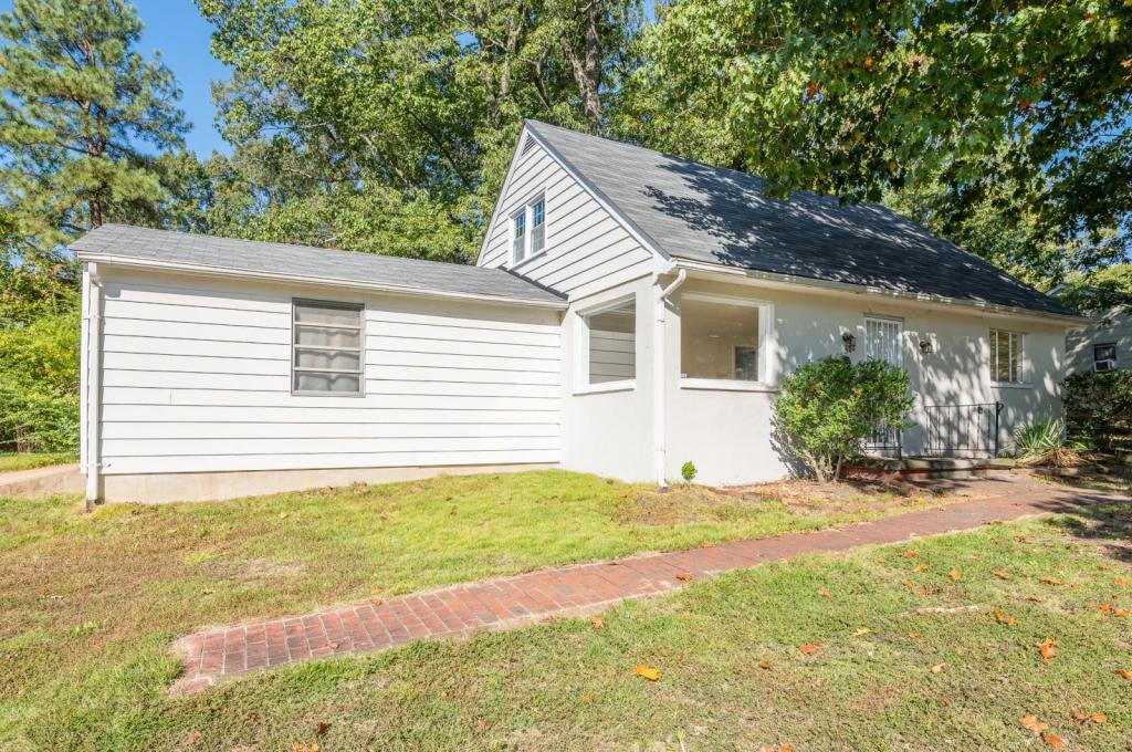 Primary Photo - 300 Covington Road
