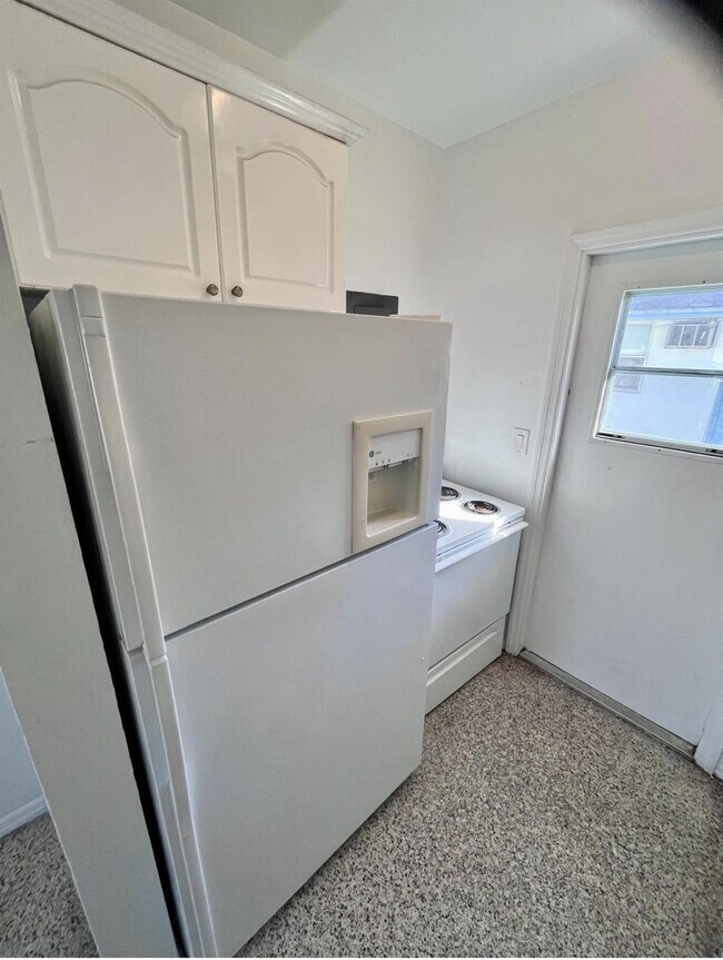 Foto del edificio - 1126 Sesame St