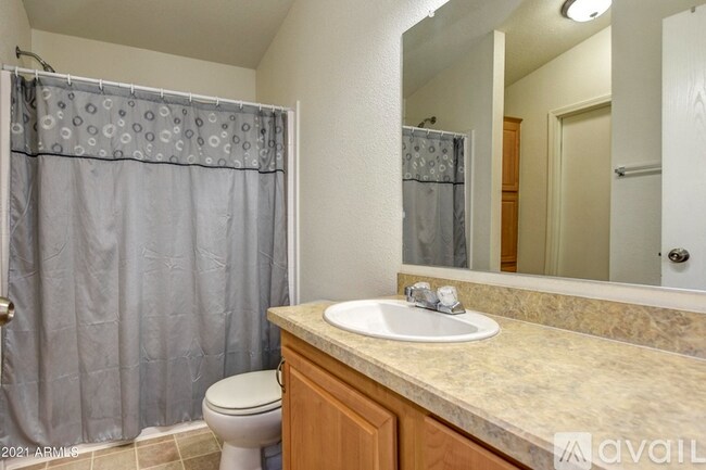 Foto del edificio - 17101 E Meadow Ln