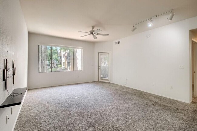 Building Photo - 18416 N Cave Creek Rd