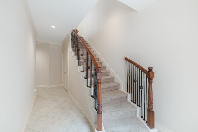 Building Photo - 11207 Tramonto Dr