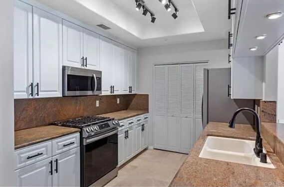 Building Photo - 7546 Romeria St