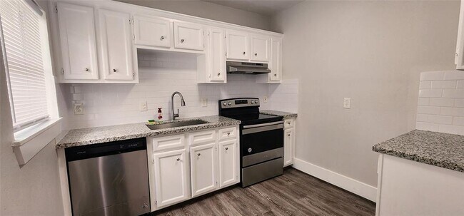 Foto del edificio - 4403 Hull St