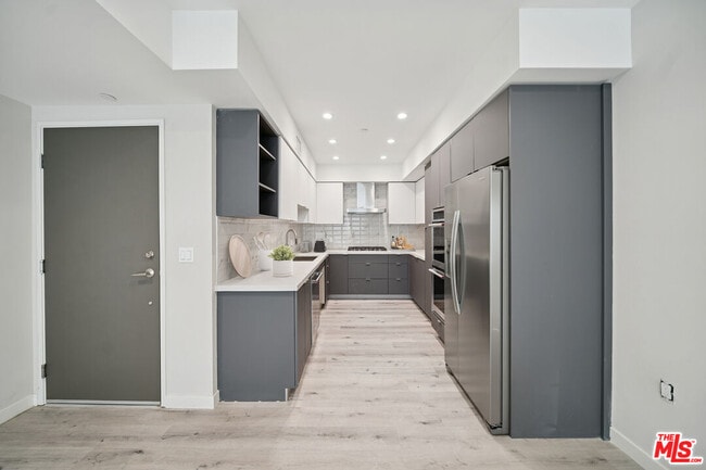 Foto del edificio - 1051 S Corning St