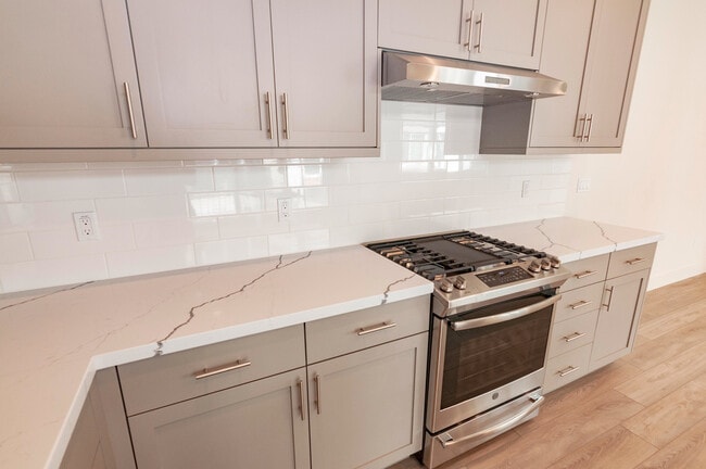 Building Photo - 182 Nexus Lp