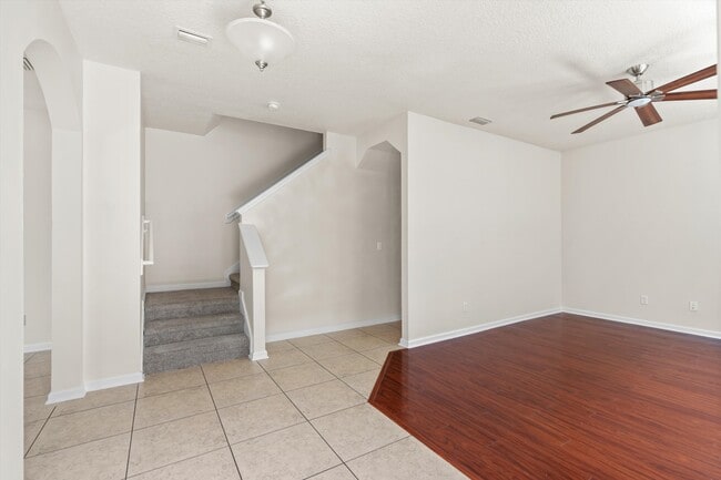 Building Photo - 3851 Aubrey Ln