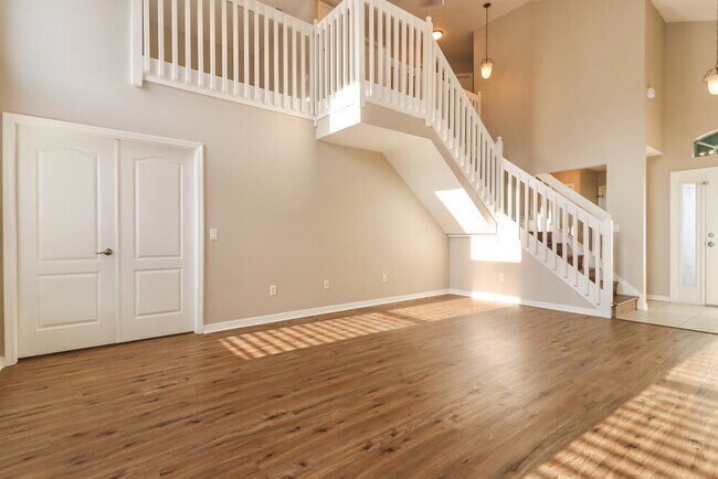 Building Photo - 7621 Jeno St