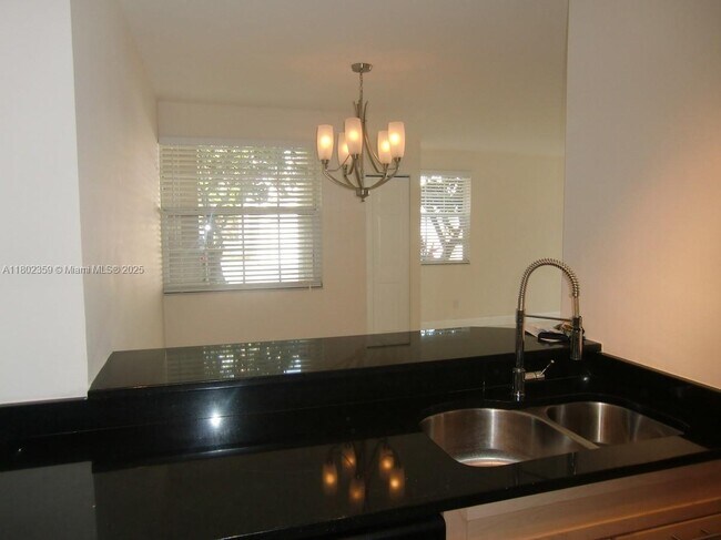 Building Photo - 2881 N Oakland Forest Dr