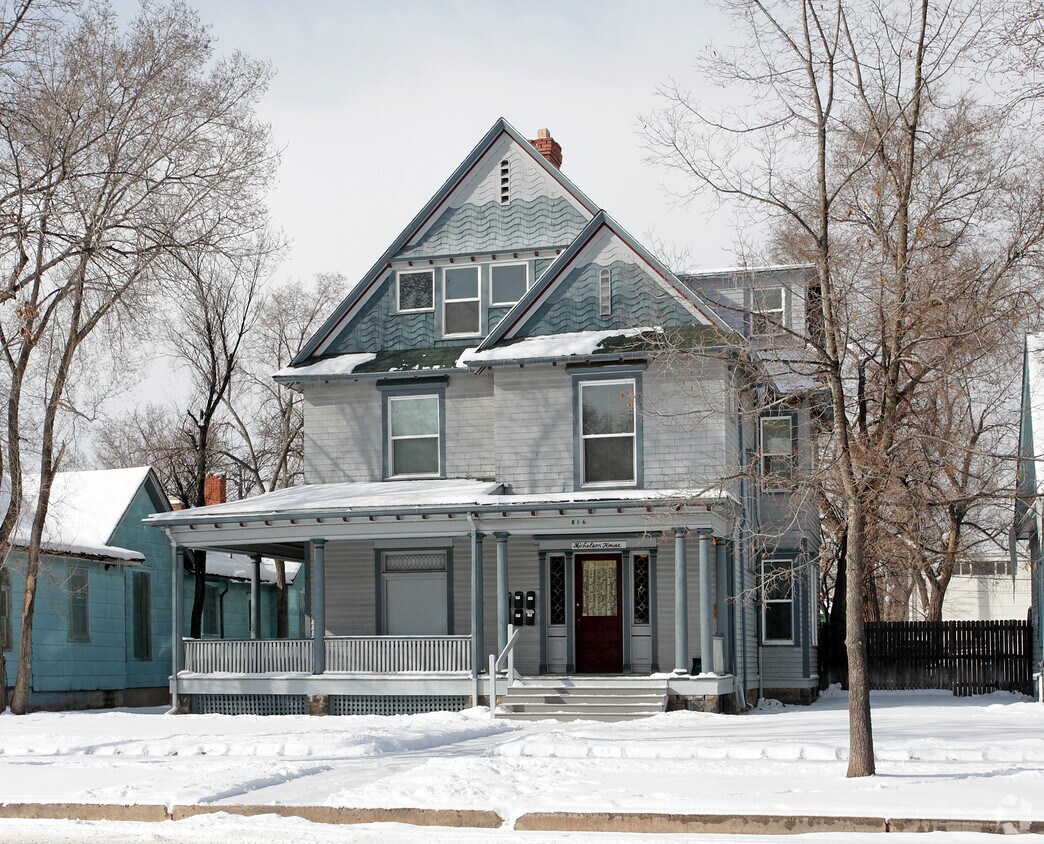 Foto principal - 816 N Weber St