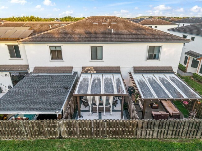 Foto del edificio - 23424 SW 110th Ave