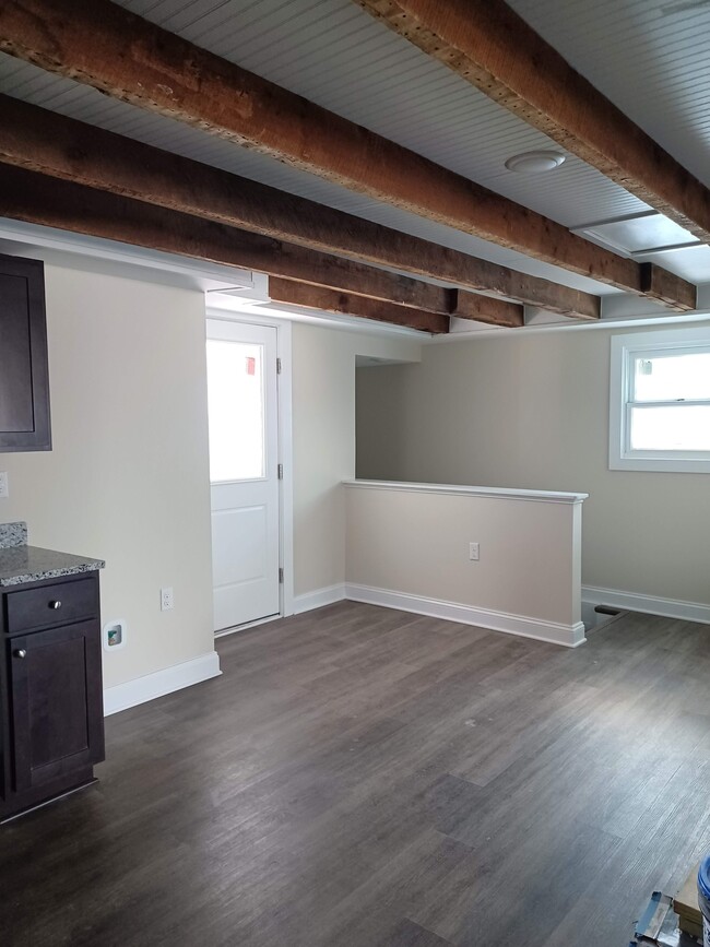 Foto del edificio - 300-302 N Kent St
