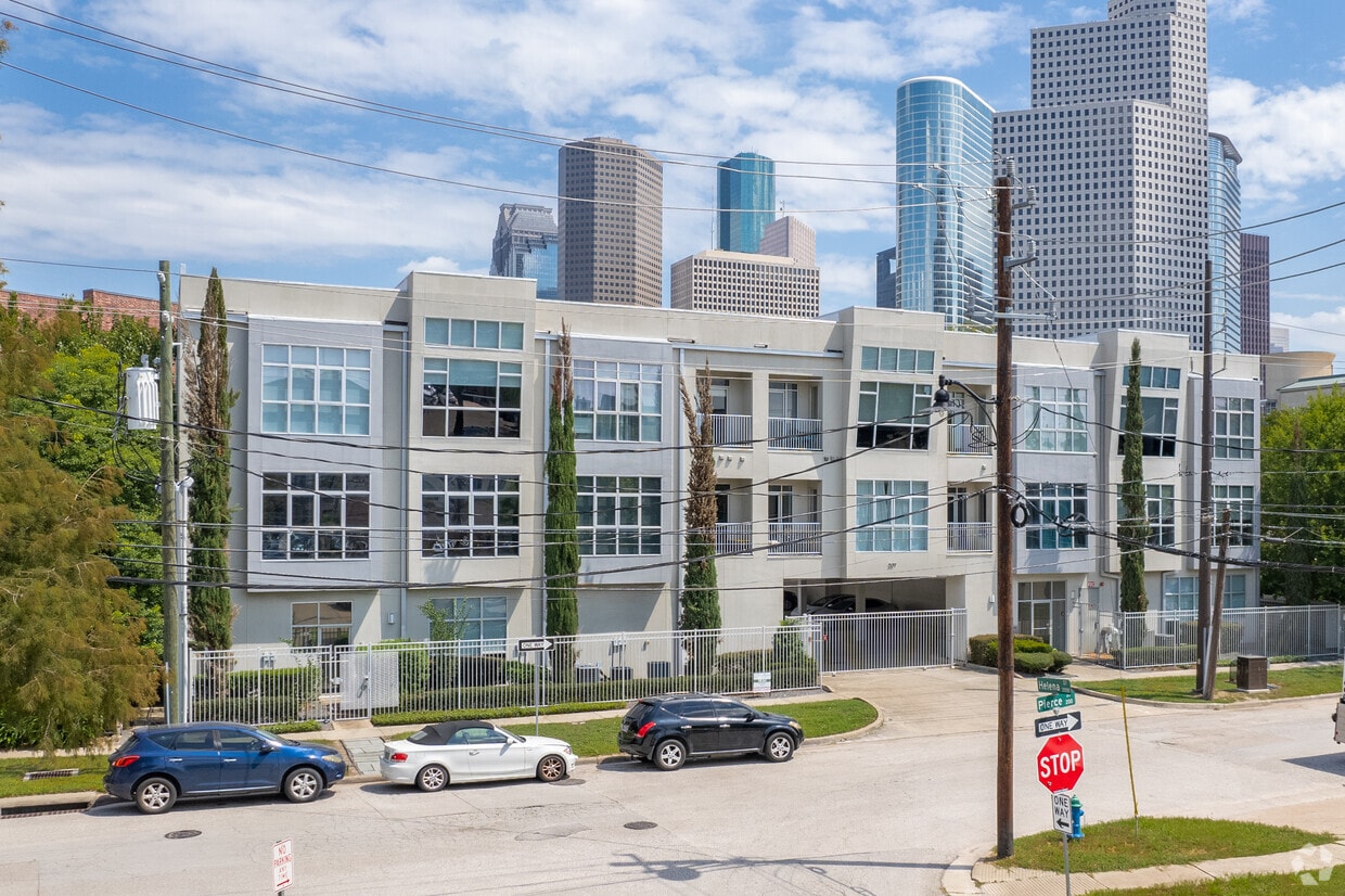 Primary Photo - Pierce Street Midtown Flats
