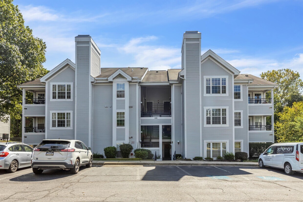 606 Rolling Hill Walk, Odenton, MD 21113 Townhome Rentals in Odenton