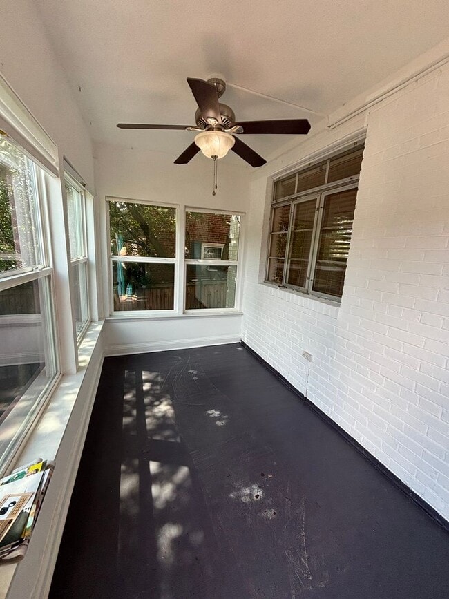 Building Photo - 162 Wesmond Dr
