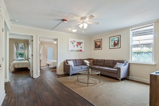 Foto del edificio - 1621 Governor Nicholls St