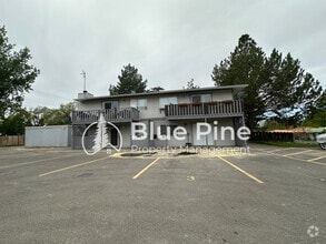 Building Photo - 205 W 19th St