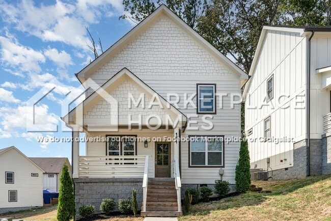 Building Photo - 161 Peach St