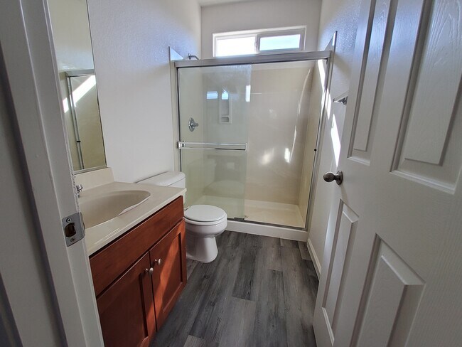 Foto del edificio - 1728 Croft Ct