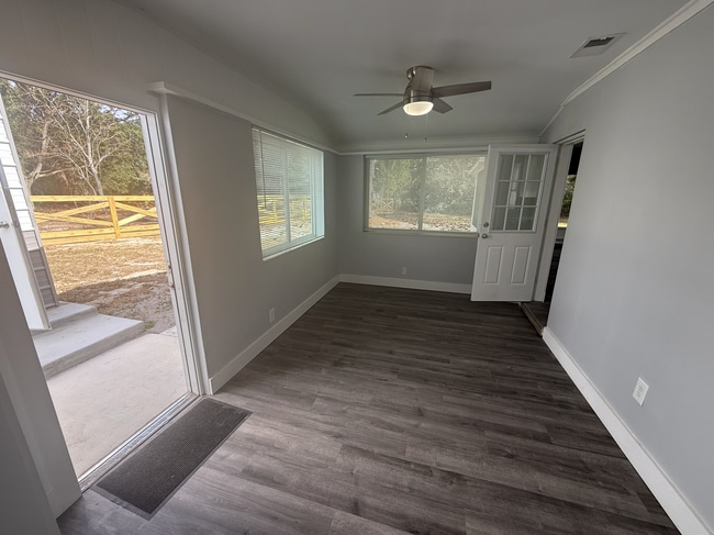 Building Photo - 117 Watters Dr