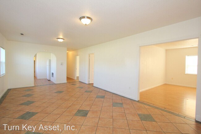 Foto del edificio - 3 br, 2.5 bath House - 3292 38th Ave