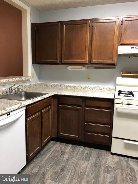 Foto del edificio - 916 Windbrooke Dr