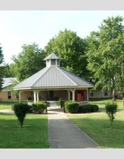 Foto principal - Cherokee Manor Apartments