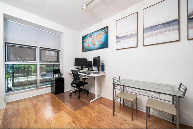 Foto del edificio - 689 Marin Blvd