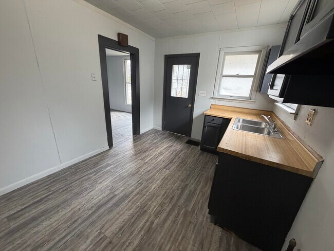 Foto del edificio - 1002 Williams-W