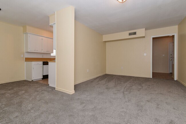 Building Photo - STANFORD.3406 A-B