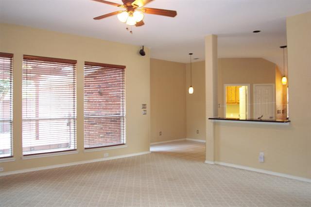 Foto del edificio - 2504 Indian Paint Dr