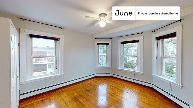 Foto del edificio - Room in Shared 4 bed/2 bath home in Allston