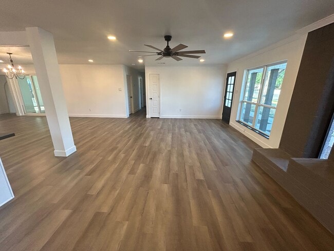 Foto del edificio - 2509 Larry Dr