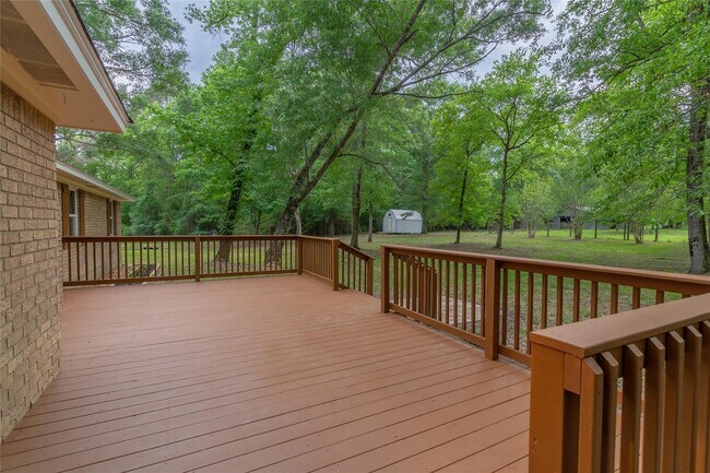 Building Photo - 14701 Cedar Ln Loop