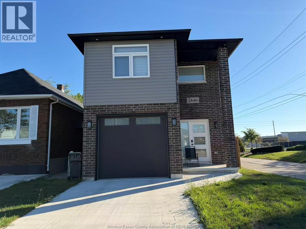 Photo principale - 2446 McDougall St