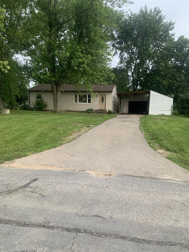 Primary Photo - 6583 Lorraine Dr