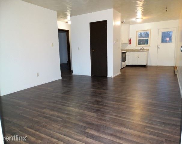 Foto principal - 2 br, 1 bath Apartment - 409 S Mckendrie Ave