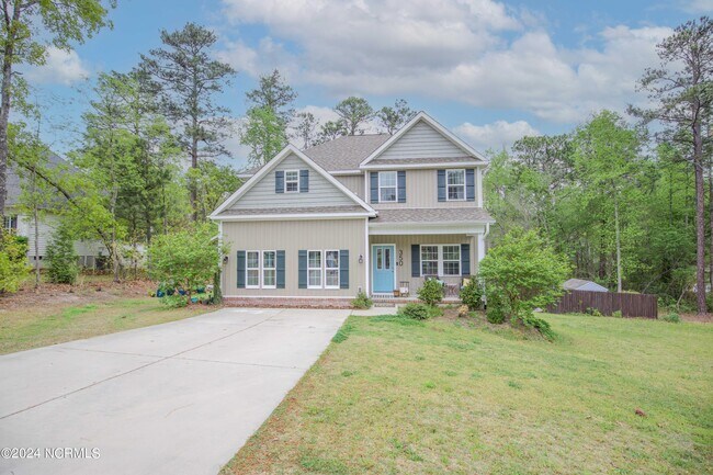 Building Photo - 350 Wheeling Dr