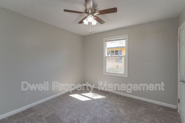 Building Photo - 1533 Wooten Rd