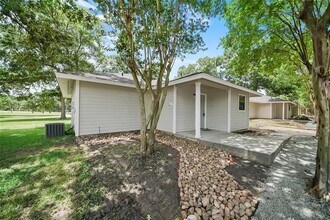 Building Photo - 3488 Balboa Cir