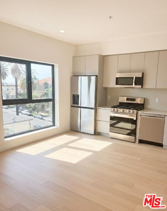 Foto del edificio - 904 S New Hampshire Ave