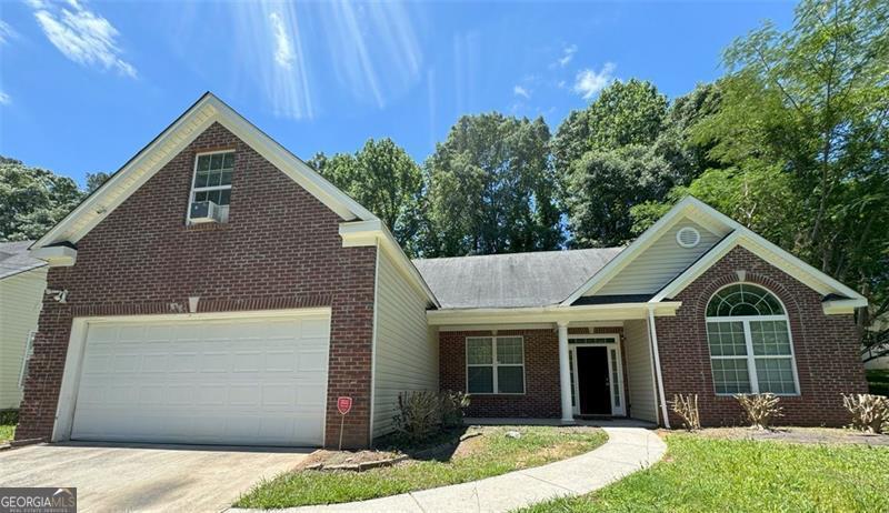 Foto principal - 5736 Lakeside Dr